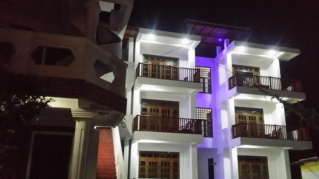 Shanika Beach Inn แทนกาลเล ภายนอก รูปภาพ