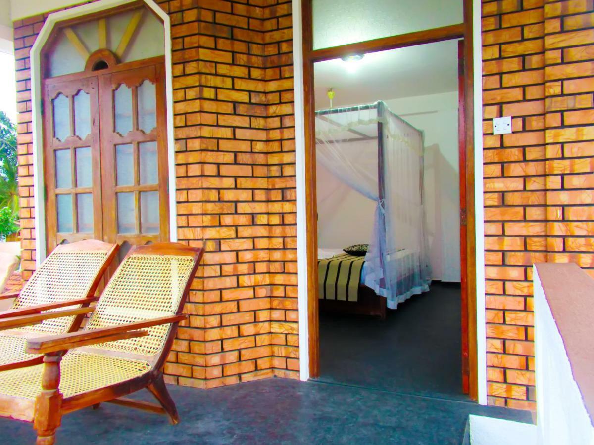 Shanika Beach Inn แทนกาลเล ภายนอก รูปภาพ